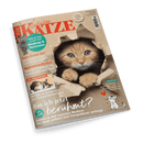 Titelbild der Zeitschrift „Geliebte Katze“, Ausgabe Februar 2025; zentral ein orange-weißes Kätzchen, das durch zerrissenes braunes Papier blickt, drumherum Texte wie „Futter-Trends 2025“, „Kastrations-Mythen“, „Bin ich jetzt berühmt?“ und „Step by Step zu noch mehr Bindung & Vertrauen“ sowie mehrere kleinere Fotos und Zeichnungen von Katzen, Hintergrund in beigebrauner Farbe mit angedeuteter Kartonstruktur.