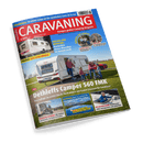 Titelbild der Zeitschrift „CARAVANING – Europas großes Camping-Magazin“, Ausgabe 6/2025; mittig ein weißer Wohnwagen der Marke Dethleffs mit geöffneter Tür, davor ein erwachsener Mann, zwei Kinder und eine Frau auf einer grünen Wiese; Schlagzeilen u. a.: „Dethleffs Camper 560 FMK“, „FEELING UND NOVALINE: Kompakte Reise-Klassiker im neuen Look“, „TRANSPORTCARAVANS: Alle Marken und Modelle mit Daten & Preisen“, „DIY-REPARATUREN: Dachfenster selbst austauschen und abdichten“.