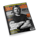 Titelbild der Zeitschrift „Men’s Health“ mit farbigen Schlagzeilen auf schwarz-weißem Foto eines muskulösen, bärtigen Mannes mit verschränkten Armen in schwarzem T-Shirt, Texte u. a.: „JETZT DICKE ARME“, „SOFORT MEHR ENERGIE“, „KEEP IT SIMPLE!“, „12 HEALTH-TESTS, DIE JEDER MANN MACHEN MUSS“, oben in Gelb: „DER BESTE SOMMER DEINES LEBENS“, rechts unten Barcode und Ausgabedetails.