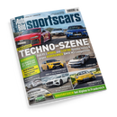Schräg auf schwarzem Hintergrund liegende Zeitschrift „Auto Bild sportscars“ mit rotem, weißem und blauem Sportwagen auf der Titelfläche sowie weiteren Fahrzeugen in kleineren Bildern. Lesbare Texte: „TECHNO-SZENE“, „Audi RS 5 HYBRID und ELEKTRO Hyundai Ioniq 6 N gegen VERBRENNER BMW M3 Competition“, „GEWINNSPIEL“, „Porsche 911 GT3 Manthey Kit“, „Ferrari 849 Testarossa Spider“ und „Hausbesuch bei Alpine in Frankreich“.