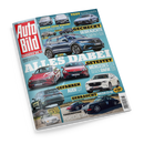 Schräg fotografiertes, glänzendes Magazincover von „Auto Bild“ auf schwarzem Hintergrund, türkisfarbener Grund mit zahlreichen silbernen, blauen, roten und weißen Fahrzeugabbildungen in mehreren Reihen. Lesbare Texte: „AUTO BILD“, „EUROPAS NR. 1“, „ALLES DABEI“, „TEST Hyundai Ioniq 6 N“, „BENZIN ODER STROM? Peugeot 308 SW“, „GEBRAUCHT“, „GETESTET Mercedes CLA gegen BMW 220“, „GEFAHREN Audi Q7“, „Mazda CX-60“, „DACHZELTE IM TEST“ und „FASZINATION Porsche 964“.
