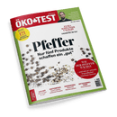 Titelbild der Zeitschrift „ÖKO-TEST“ mit grüner Umrandung und rotem Kopfbereich mit weißem Logo, zentral der schwarze Schriftzug „Pfeffer – Nur fünf Produkte schaffen ein ‚gut‘“ auf weißem Hintergrund mit verstreuten Pfefferkörnern, oben rechts kleines Porträtfoto eines lächelnden Mannes, weitere Texte u. a.: „EXTRA SCHWANGER UND BABY“, „WIE DER PFEFFER WÄCHST“, „PROTEINRIEGEL“, „AUGENCREMES“, „ANTISCHIMMELFARBE“, Ausgabe März 2023.